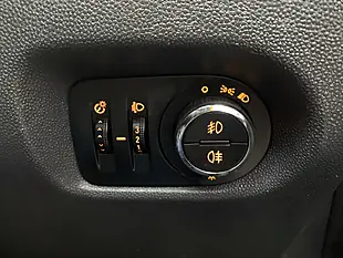 Used 2010 Vauxhall Corsa Sxi Silver - Interior and Exterior details 18