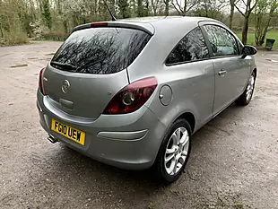 Used 2010 Vauxhall Corsa Sxi Silver - Interior and Exterior details 8