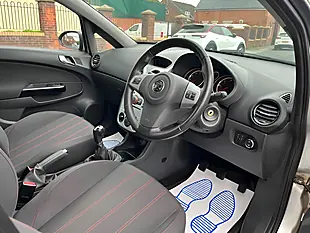 Used 2010 Vauxhall Corsa Sxi Silver - Interior and Exterior details 16
