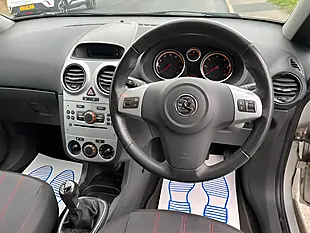 Used 2010 Vauxhall Corsa Sxi Silver - Interior and Exterior details 17