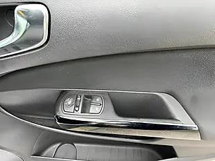 Used 2010 Vauxhall Corsa Sxi Silver - Interior and Exterior details 18