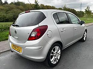 Used 2010 Vauxhall Corsa Sxi Silver - Interior and Exterior details 2