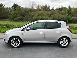 Used 2010 Vauxhall Corsa Sxi Silver - Interior and Exterior details 4