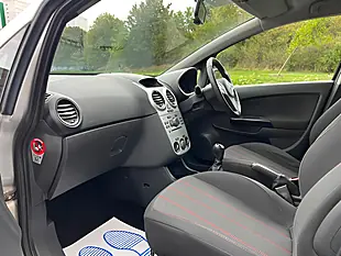 Used 2010 Vauxhall Corsa Sxi Silver - Interior and Exterior details 8
