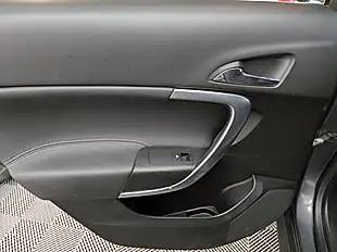 Used 2010 Vauxhall Insignia Se Nav Grey - Interior and Exterior details 16