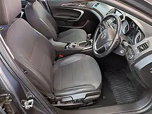 Used 2010 Vauxhall Insignia Se Nav Grey - Interior and Exterior details 8