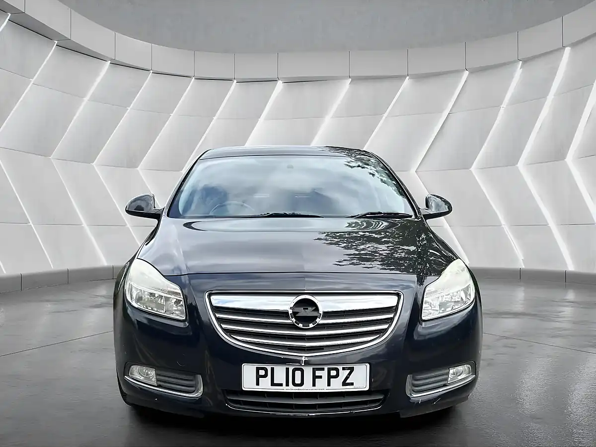 Used 2010 Vauxhall Insignia Sri Black - Interior and Exterior details 2