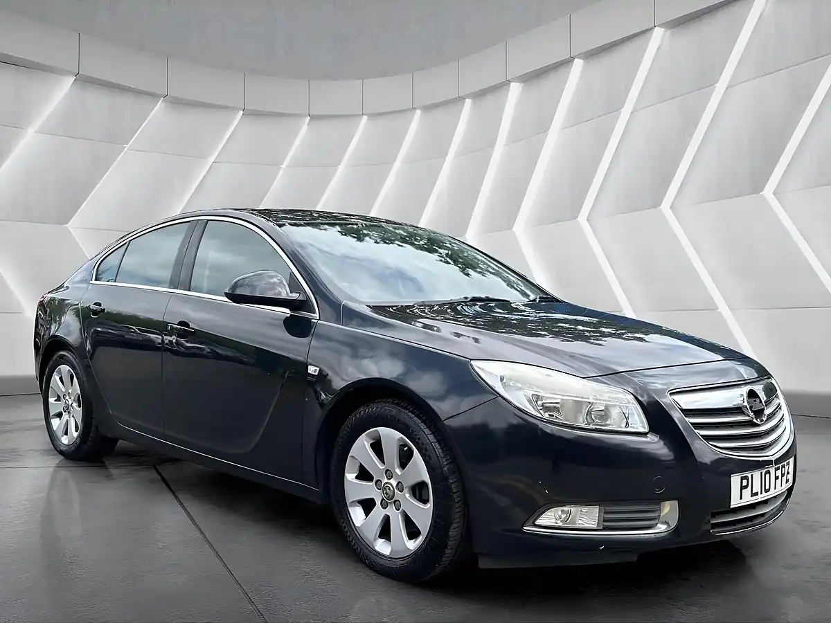 Used 2010 Vauxhall Insignia Sri Black - Interior and Exterior details 3