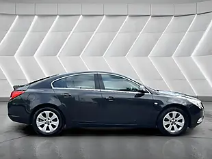 Used 2010 Vauxhall Insignia Sri Black - Interior and Exterior details 5