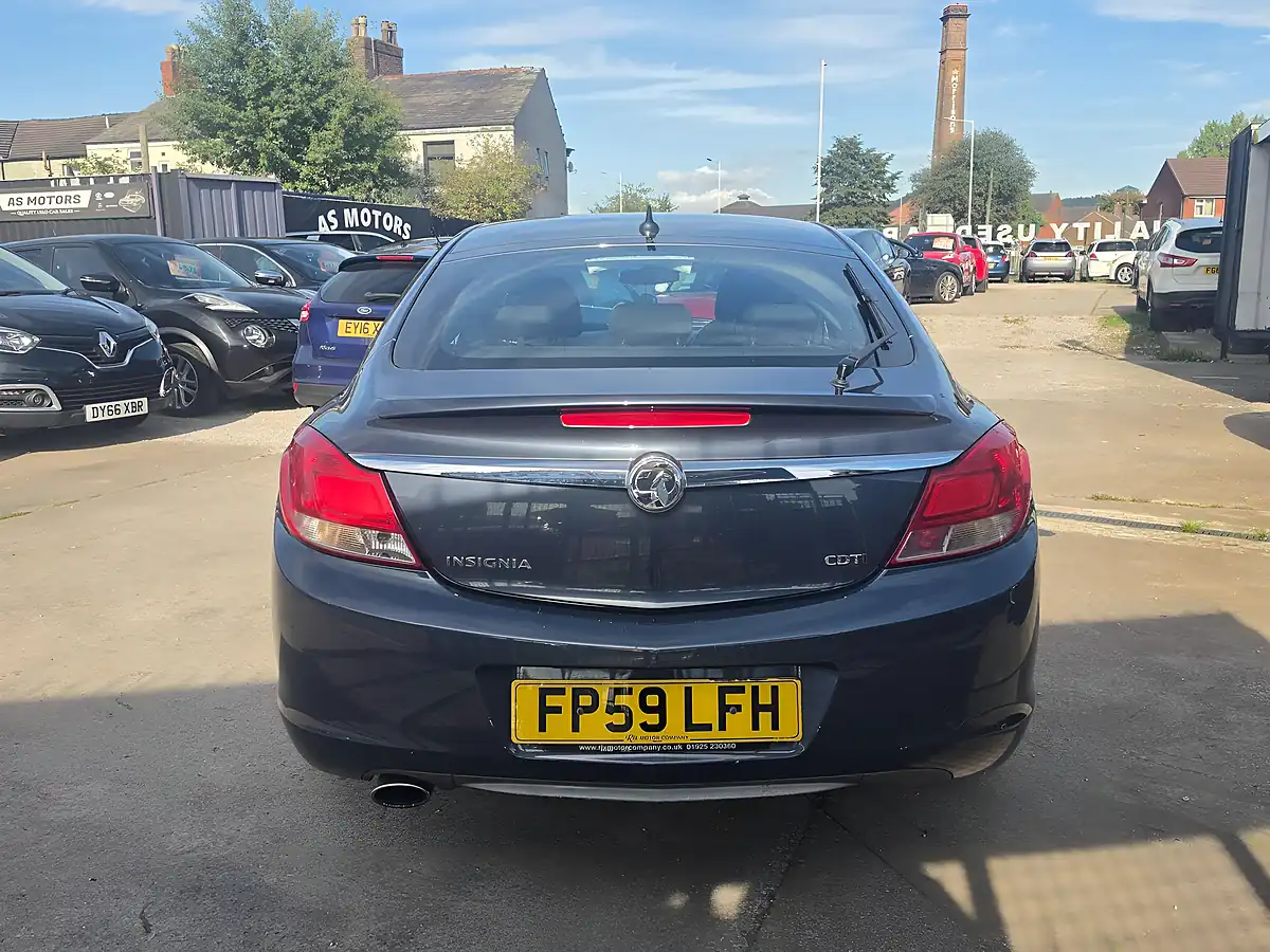 Used 2010 Vauxhall Insignia Sri Nav Blue - Interior and Exterior details 6