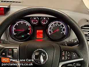 Used 2010 Vauxhall Meriva Exclusiv Silver - Interior and Exterior details 12