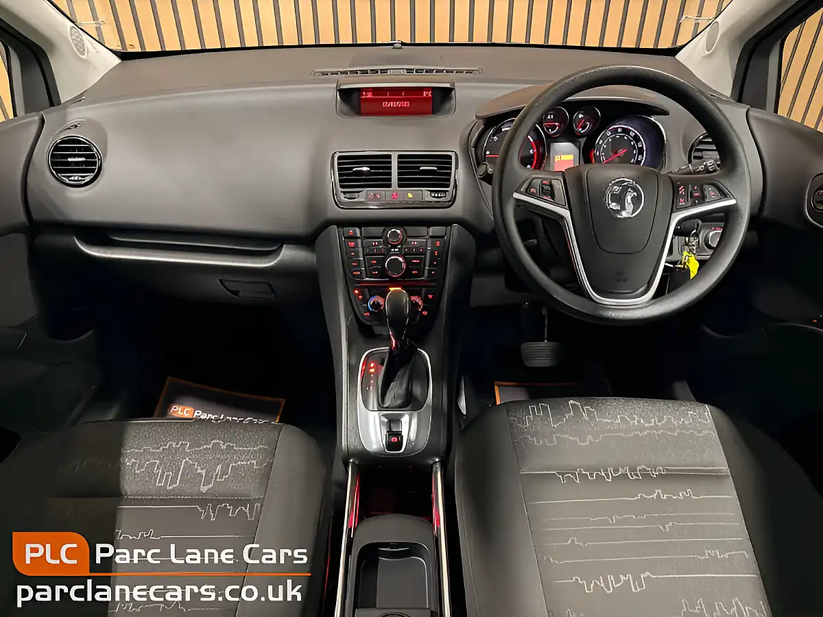 Used 2010 Vauxhall Meriva Exclusiv Silver - Interior and Exterior details 14