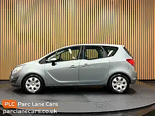 Used 2010 Vauxhall Meriva Exclusiv Silver - Interior and Exterior details 4