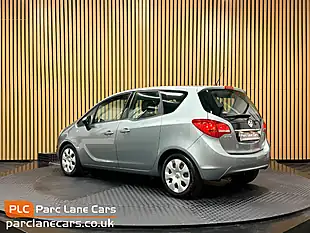 Used 2010 Vauxhall Meriva Exclusiv Silver - Interior and Exterior details 5