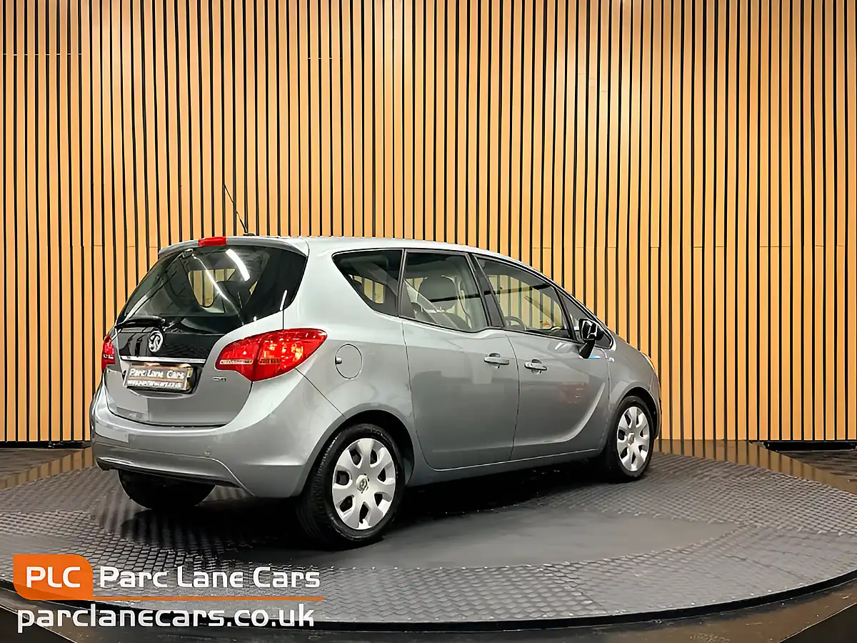 Used 2010 Vauxhall Meriva Exclusiv Silver - Interior and Exterior details 7