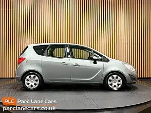 Used 2010 Vauxhall Meriva Exclusiv Silver - Interior and Exterior details 8