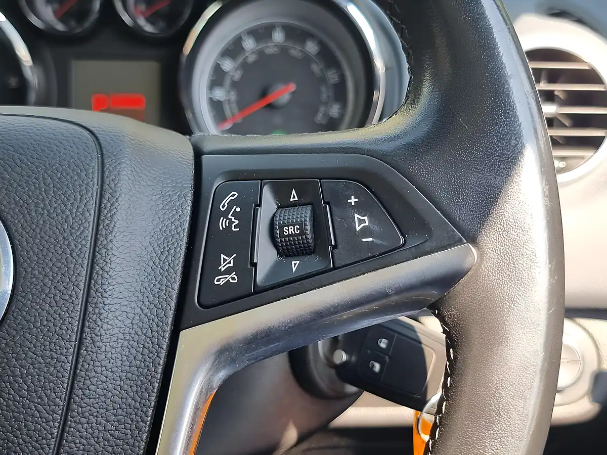 Used 2010 Vauxhall Meriva Se Silver - Interior and Exterior details 13