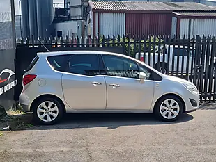 Used 2010 Vauxhall Meriva Se Silver - Interior and Exterior details 6