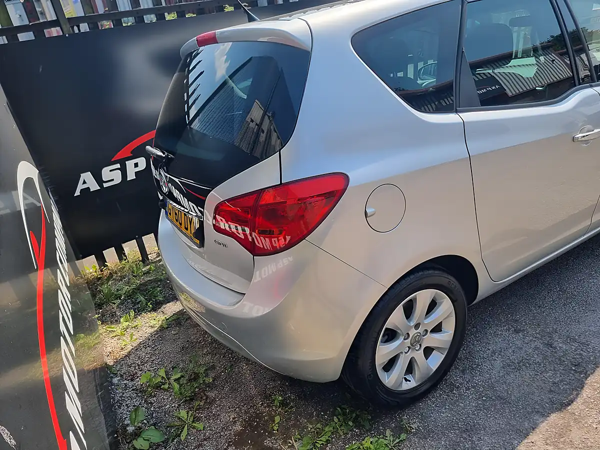Used 2010 Vauxhall Meriva Se Silver - Interior and Exterior details 8