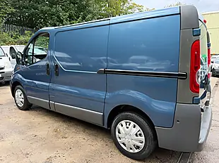 Used 2010 Vauxhall Vivaro Panel Van L1 Blue - Interior and Exterior details 10