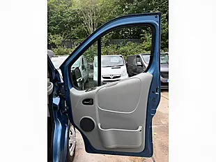 Used 2010 Vauxhall Vivaro Panel Van L1 Blue - Interior and Exterior details 15