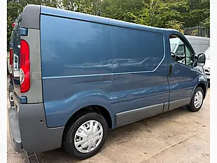 Used 2010 Vauxhall Vivaro Panel Van L1 Blue - Interior and Exterior details 6