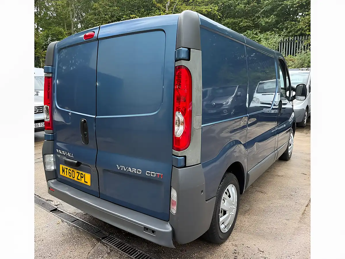 Used 2010 Vauxhall Vivaro Panel Van L1 Blue - Interior and Exterior details 7