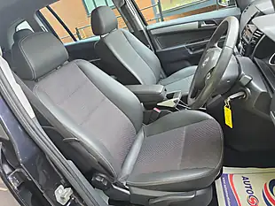 Used 2010 Vauxhall Zafira Design Black - Interior and Exterior details 14