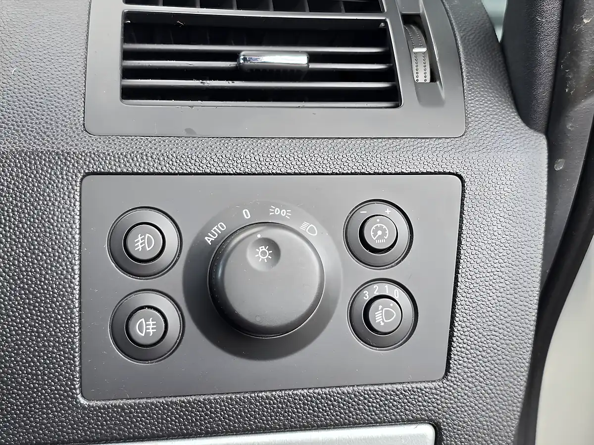 Used 2010 Vauxhall Zafira Elite Silver - Interior and Exterior details 13