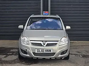 Used 2010 Vauxhall Zafira Elite Silver - Interior and Exterior details 5