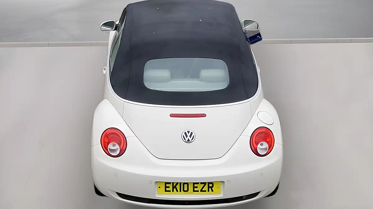 Used 2010 Volkswagen Beetle Cabriolet Beige - Interior and Exterior details 6