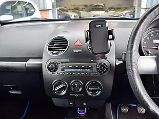 Used 2010 Volkswagen Beetle Cabriolet Blue - Interior and Exterior details 10