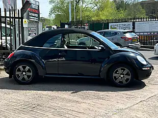 Used 2010 Volkswagen Beetle Luna Black - Interior and Exterior details 14