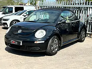 Used 2010 Volkswagen Beetle Luna Black - Interior and Exterior details 9