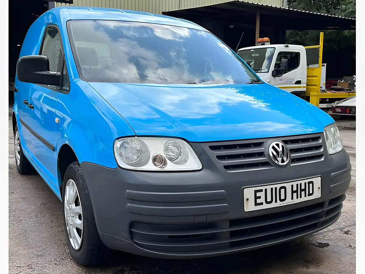 Used 2010 Volkswagen Caddy C20 L1 Standard Roof Blue - Interior and Exterior details 3