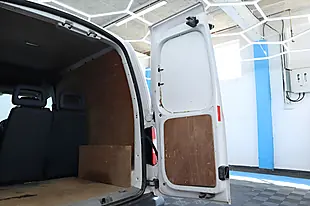 Used 2010 Volkswagen Caddy C20 Panel Van White - Interior and Exterior details 12