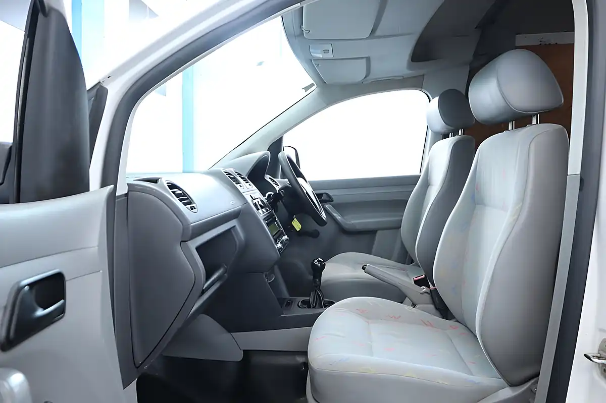 Used 2010 Volkswagen Caddy C20 Panel Van White - Interior and Exterior details 14