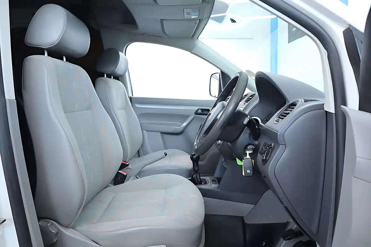Used 2010 Volkswagen Caddy C20 Panel Van White - Interior and Exterior details 15