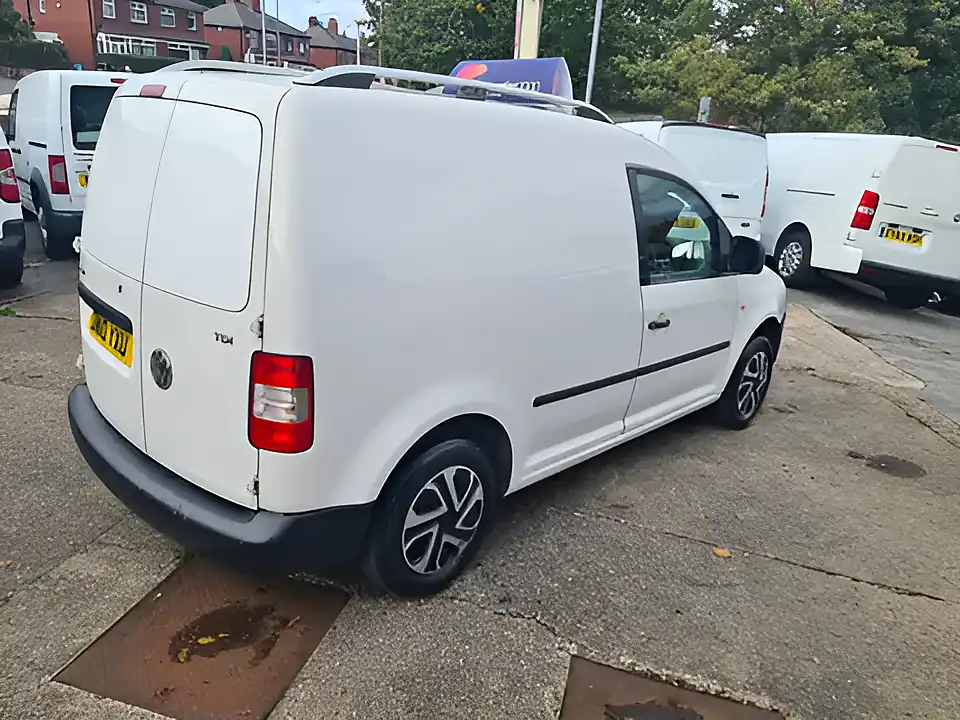 Used 2010 Volkswagen Caddy - Interior and Exterior details 9