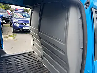 Used 2010 Volkswagen Caddy Maxi Maxi Blue - Interior and Exterior details 11