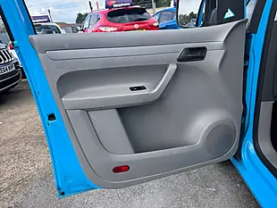 Used 2010 Volkswagen Caddy Maxi Maxi Blue - Interior and Exterior details 12
