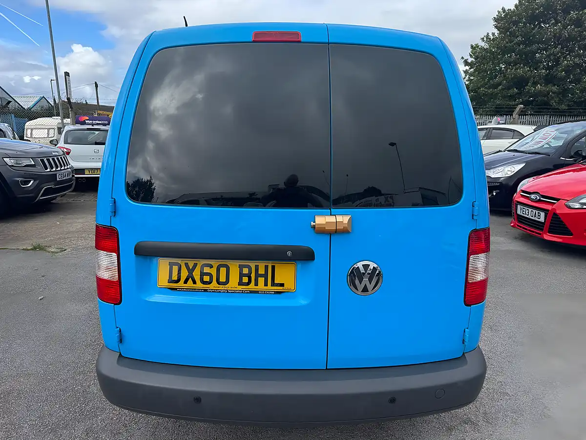 Used 2010 Volkswagen Caddy Maxi Maxi Blue - Interior and Exterior details 8