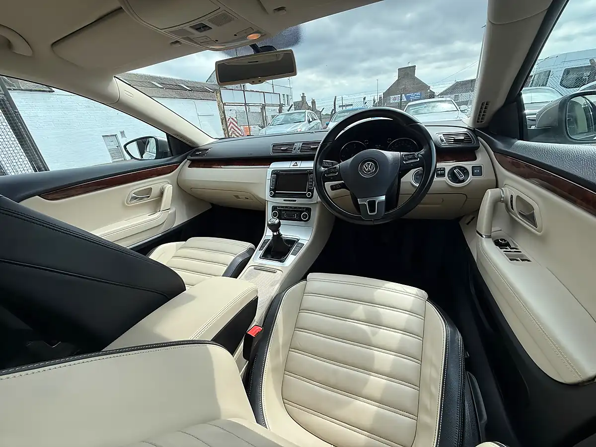 Used 2010 Volkswagen Cc Top Spec Brown - Interior and Exterior details 12