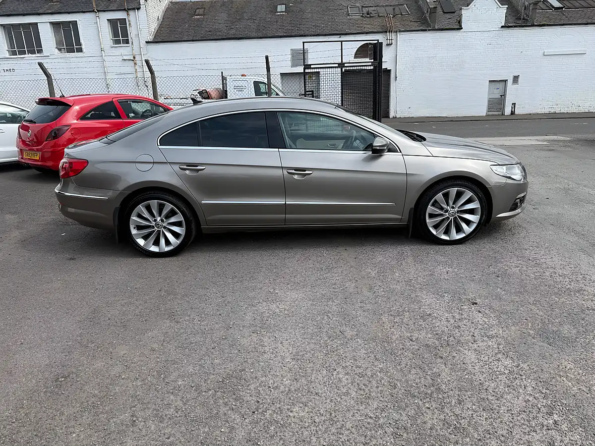 Used 2010 Volkswagen Cc Top Spec Brown - Interior and Exterior details 4