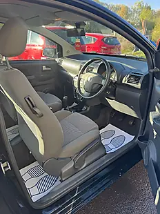Used 2010 Volkswagen Fox - Interior and Exterior details 9