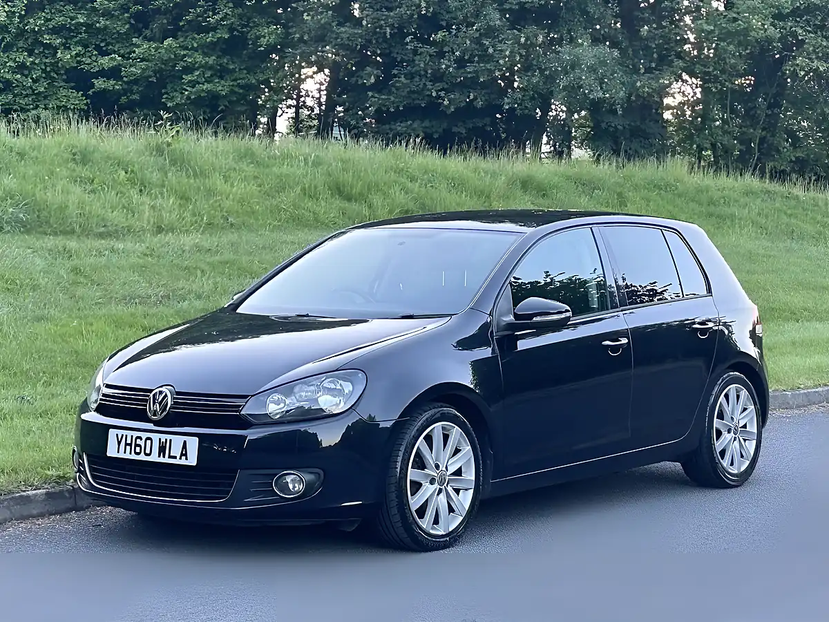 Used 2010 Volkswagen Golf GT Black - Interior and Exterior details 11