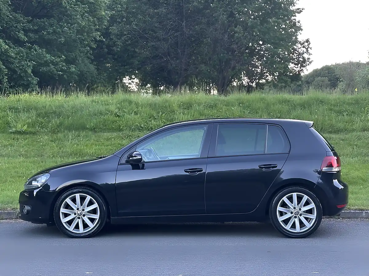 Used 2010 Volkswagen Golf GT Black - Interior and Exterior details 15