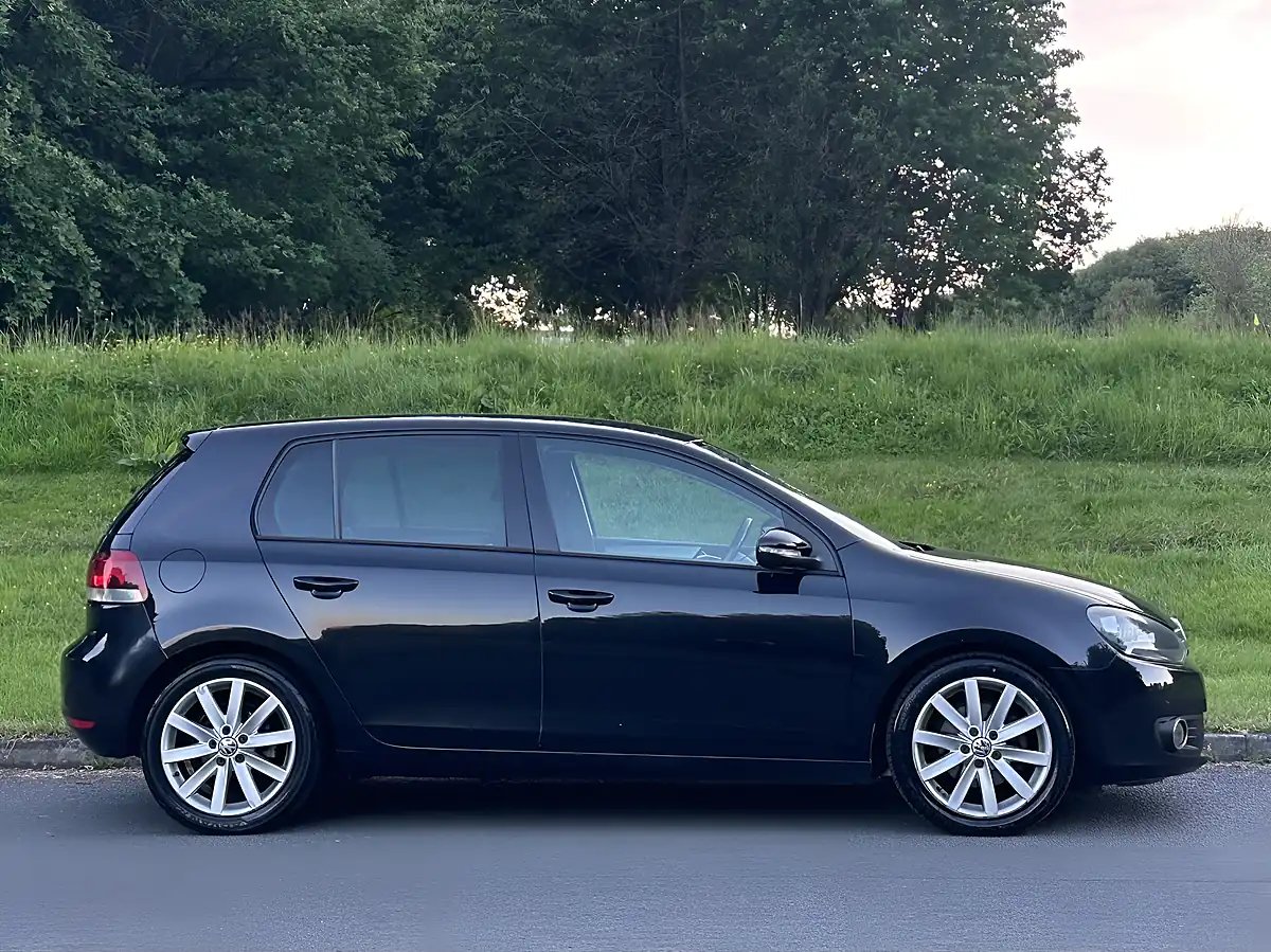 Used 2010 Volkswagen Golf GT Black - Interior and Exterior details 4