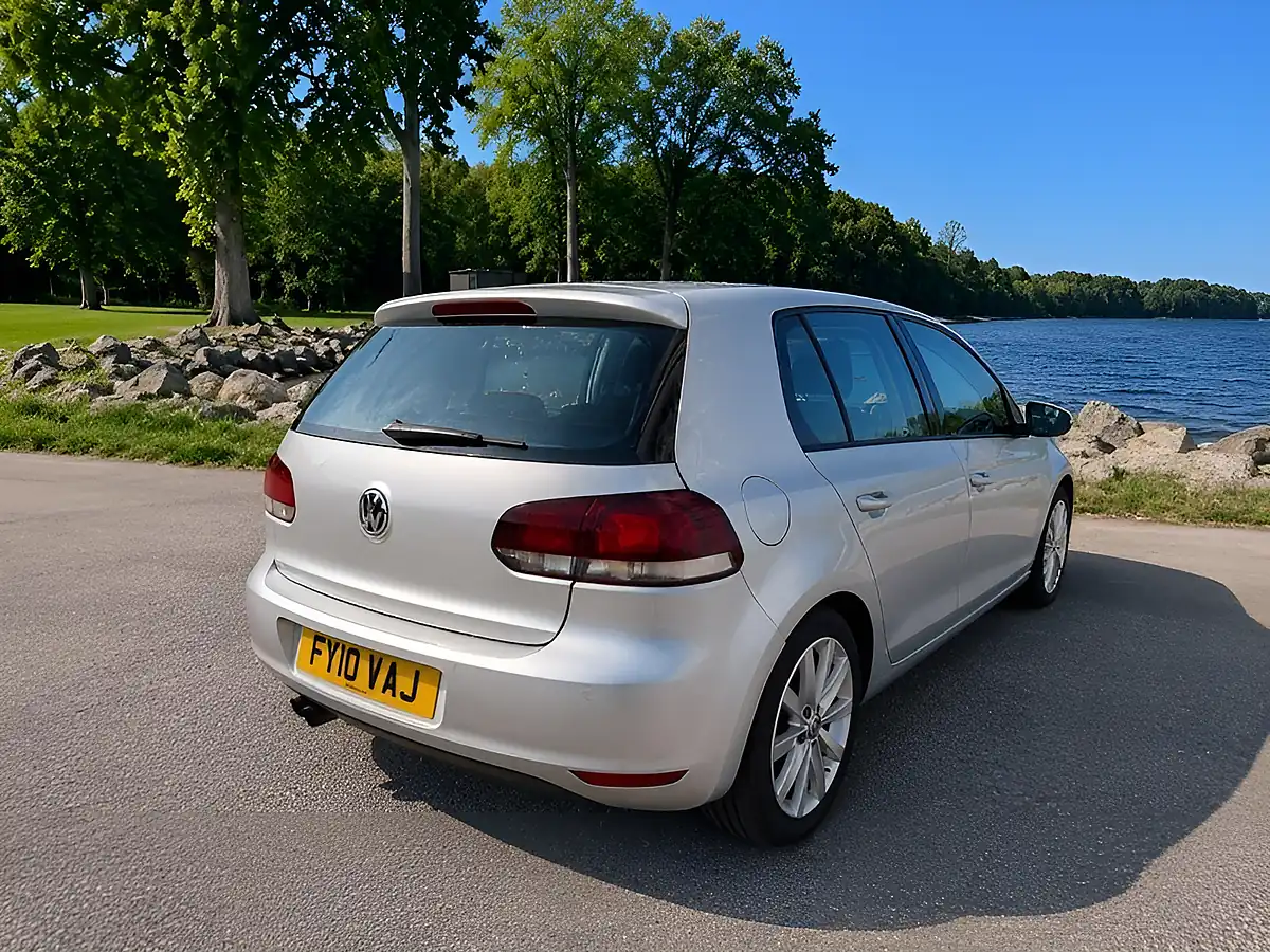 Used 2010 Volkswagen Golf GT Silver - Interior and Exterior details 4