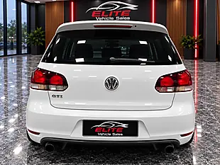 Used 2010 Volkswagen Golf GTI White - Interior and Exterior details 10